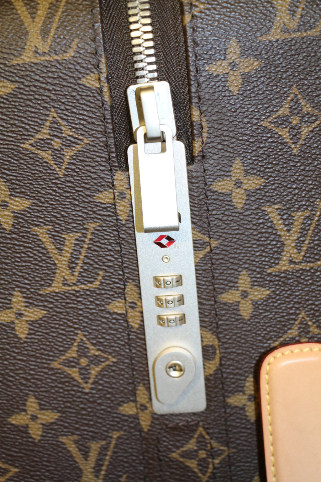 Louis Vuitton Horizon 55 Carry On