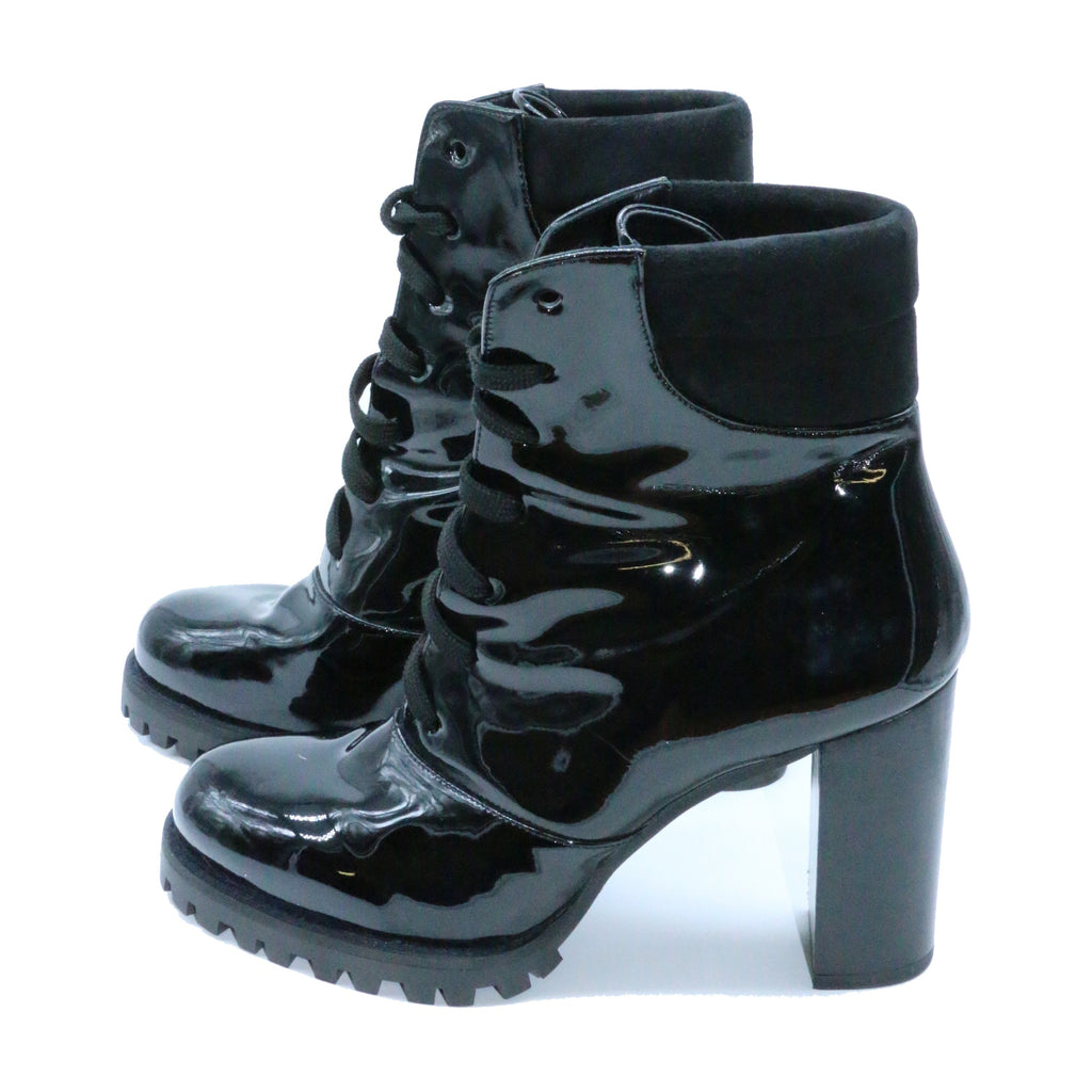 Stuart Weitzman Combat heel boots