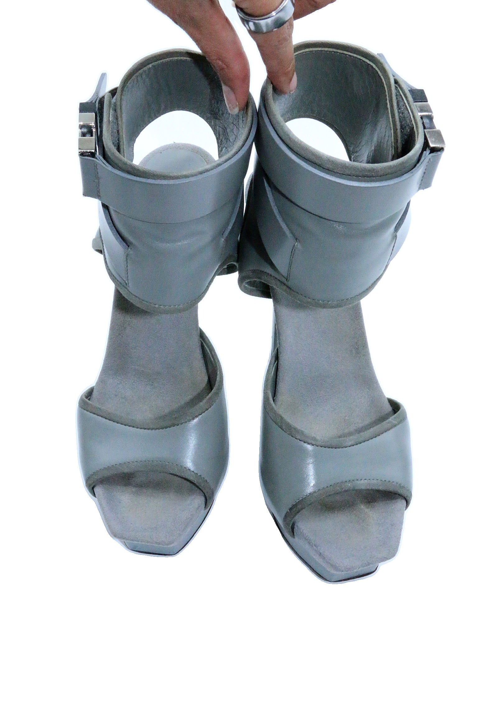 Gucci Grey Leather Gail Ankle Cuff Platform
