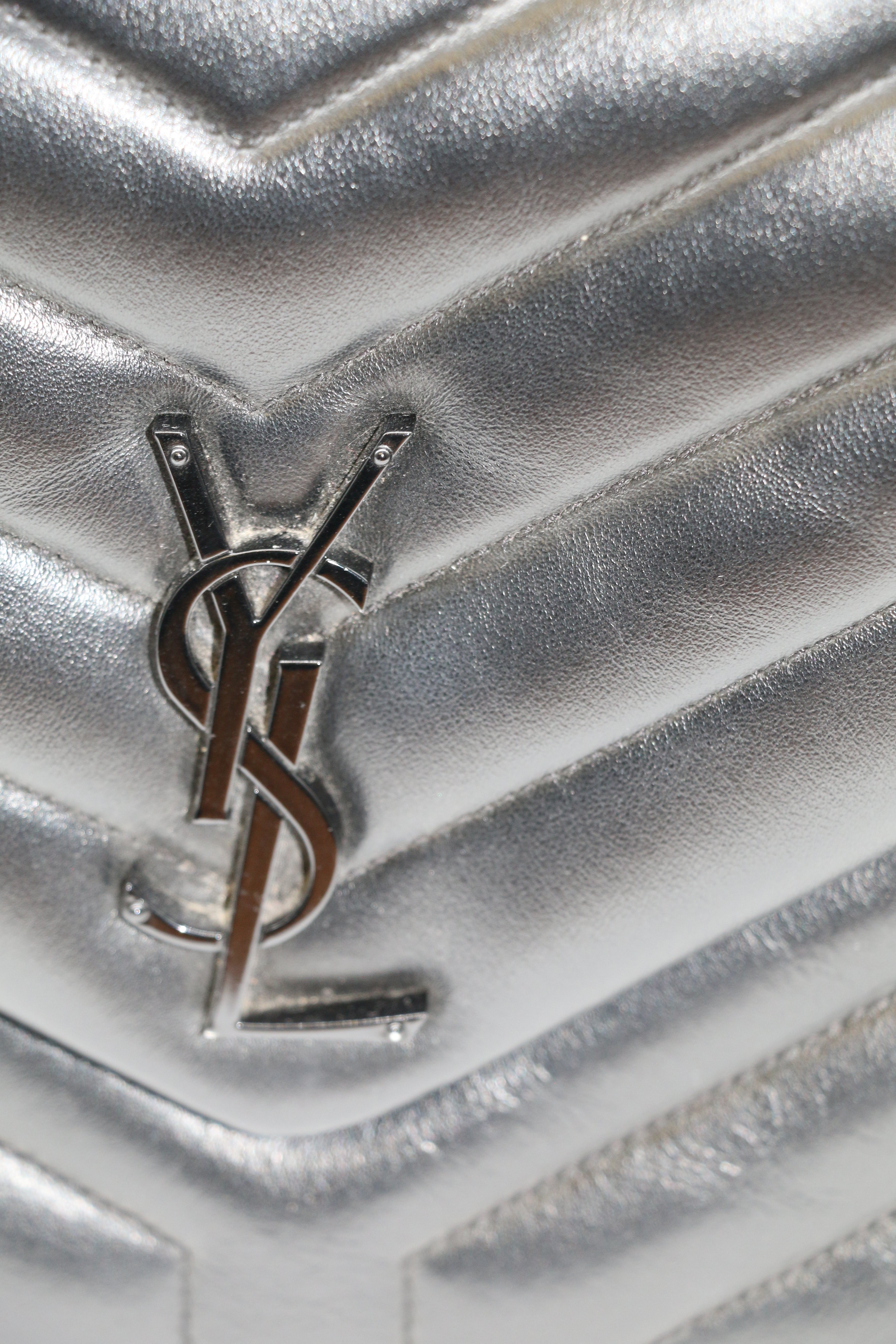 Saint Laurent Lou Lou Medium Bag
