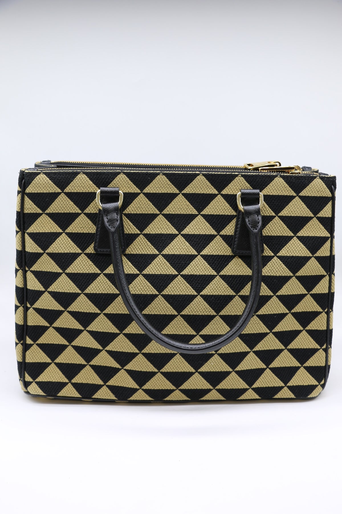 Prada Tote Symbole